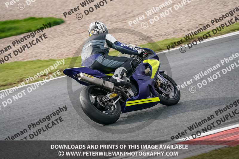 donington no limits trackday;donington park photographs;donington trackday photographs;no limits trackdays;peter wileman photography;trackday digital images;trackday photos